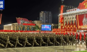 朝鮮舉行盛大閱兵式，騎兵方陣整齊亮相